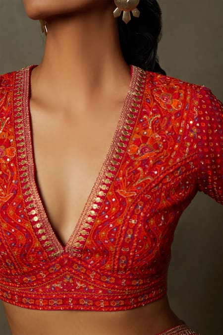 RI.Ritu Kumar_Pink 100% Silk Geometric, Sequin V Neck Prina Saree With Blouse _at_Aza_Fashions