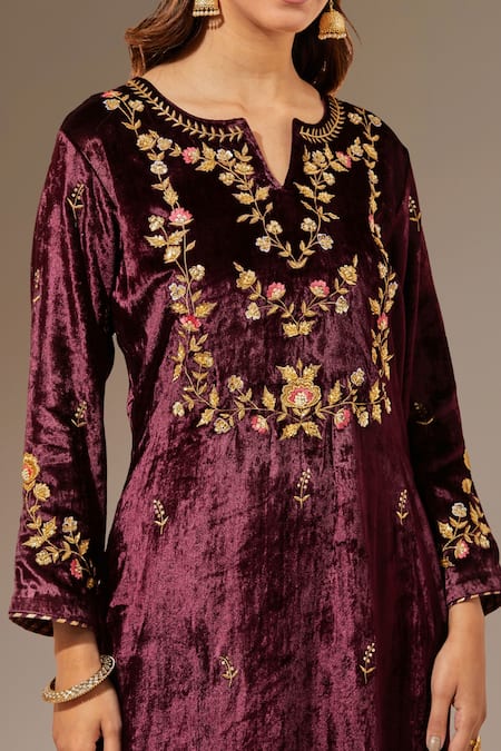 Anantaa By Roohi Wine Velvet Floral Notched Embroidered Kurta at Aza Fashions Anantaa By Roohi_Wine Velvet Floral Notched Embroidered Kurta _at_Aza_Fashions