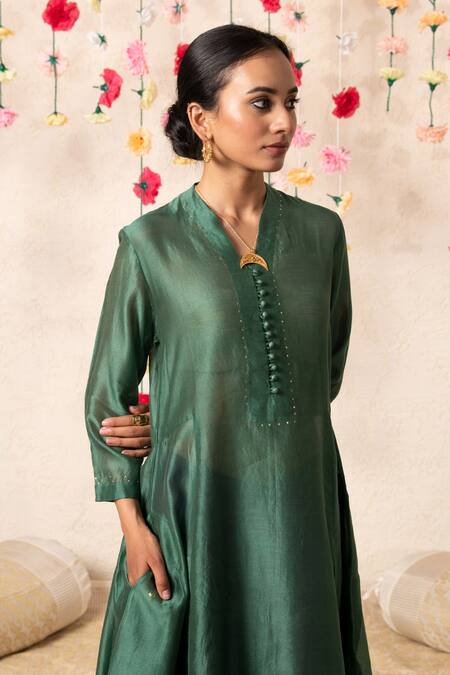 Marche_Emerald Green Kurta  Chanderi V Neck A-line And Pant Set_at_Aza_Fashions