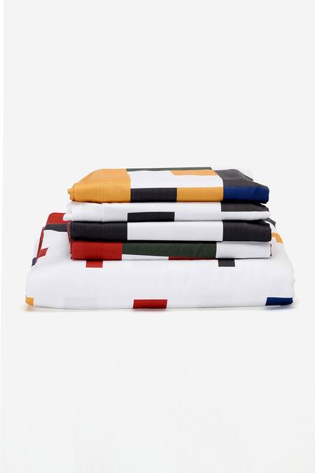 Kyoona_White 100% Cotton Print Chaukona Abstract Geometric Bedsheet Set_at_Aza_Fashions