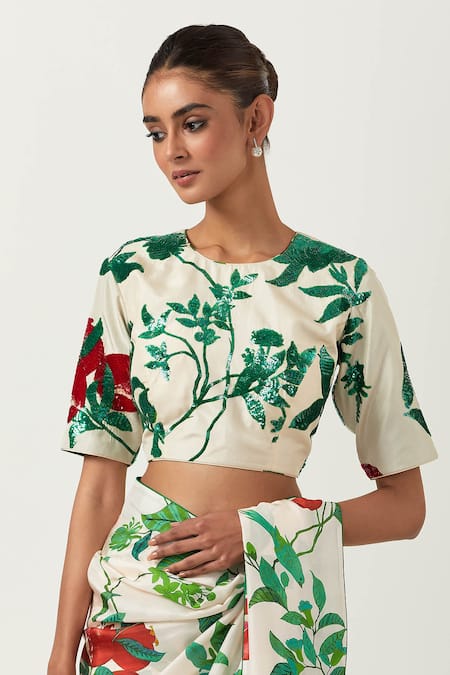 Label Earthen Ivory Silk Embroidery Round Neck Ramri Printed Saree With Blouse at Aza Fashions Label Earthen_Ivory Silk Embroidery Round Neck Ramri Printed Saree With Blouse _at_Aza_Fashions