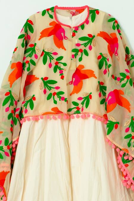 Shruti Jalan_Off White Cotton, Georgette Embroidery Anarkali With Bird Cape _Online_at_Aza_Fashions