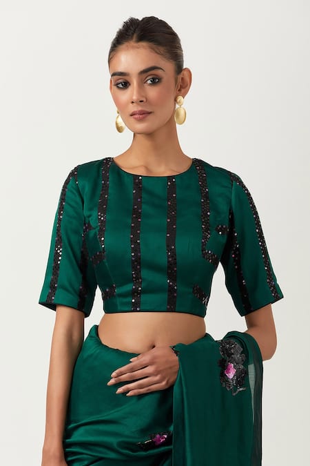 Label Earthen Green Chanderi Silk Embroidery Round Neck Chameli Saree With Blouse at Aza Fashions Label Earthen_Green Chanderi Silk Embroidery Round Neck Chameli Saree With Blouse _at_Aza_Fashions