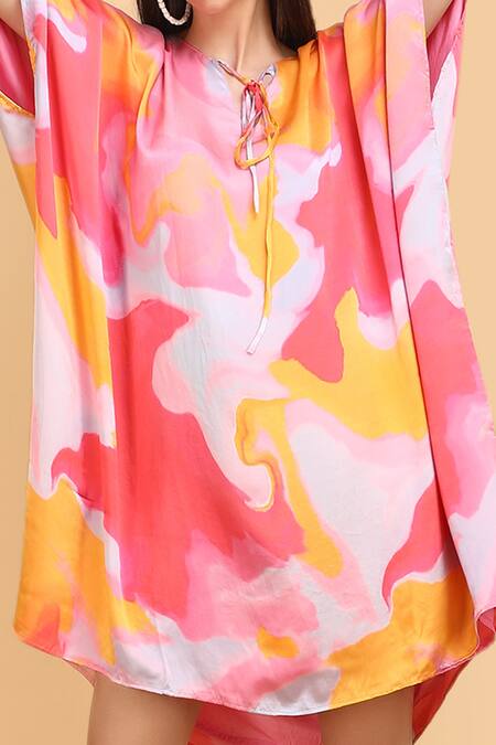 Label Ivish Pink Silk, Satin Keyhole Neck Abstract Print Asymmetric Kaftan at Aza Fashions Label Ivish_Pink Silk, Satin Keyhole Neck Abstract Print Asymmetric Kaftan _at_Aza_Fashions