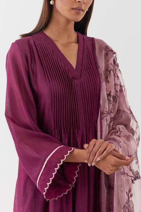 Shop Amisha Kothari Wine Chanderi , Organza Embroidery Baghban Pintuck Bodice Kurta Set Online at Aza Fashions Shop_Amisha Kothari_Wine Chanderi , Organza Embroidery Baghban Pintuck Bodice Kurta Set _Online_at_Aza_Fashions