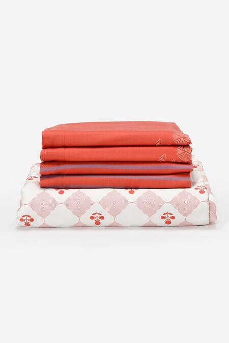 Kyoona_Orange 100% Cotton Printed The Bageecha Floral Bedsheet Set_at_Aza_Fashions