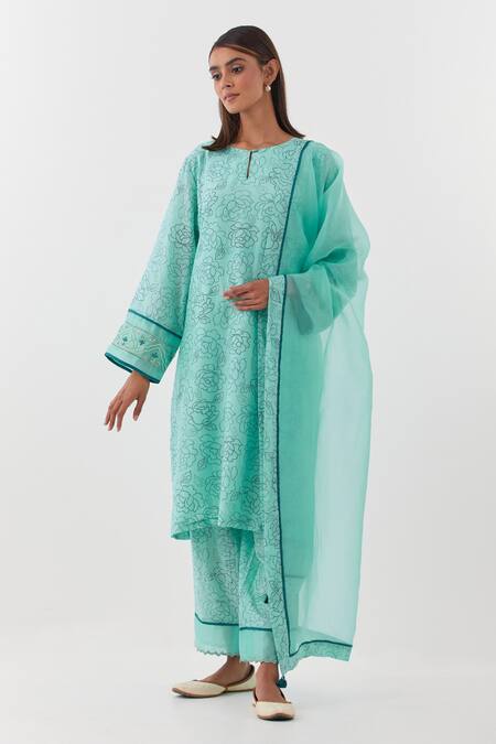 Buy Amisha Kothari Blue Cotton, Silk Organza Embroidery, Zari Keyhole Neck Floral Printed Kurta Set Online at Aza Fashions Buy_Amisha Kothari_Blue Cotton, Silk Organza Embroidery, Zari Keyhole Neck Floral Printed Kurta Set _Online_at_Aza_Fashions