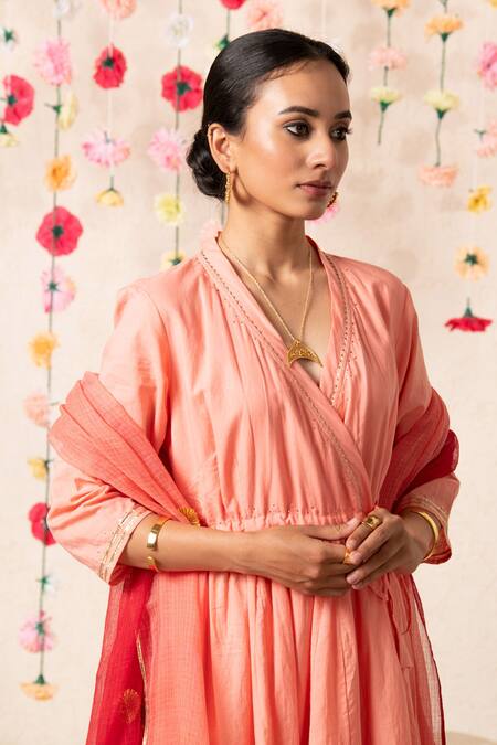 Marche Peach Dupatta Kota Doria, Kurta And Pant Cotton V Neck Kalidar Angrakha Set at Aza Fashions Marche_Peach Dupatta Kota Doria, Kurta And Pant Cotton V Neck Kalidar Angrakha Set _at_Aza_Fashions
