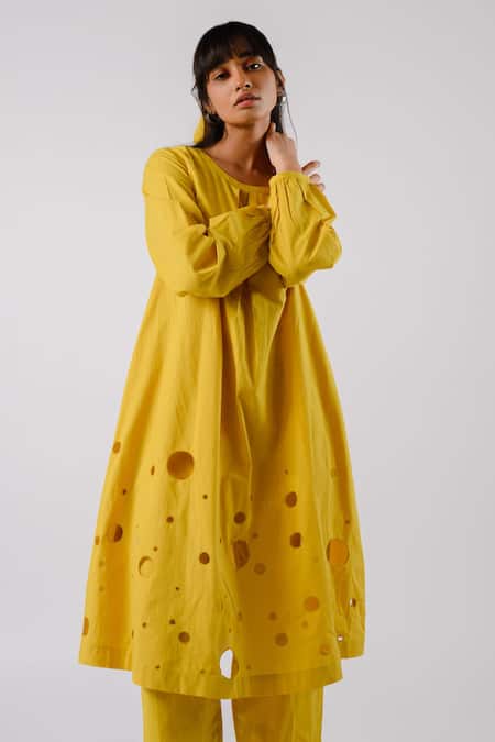 Tussah By Siddhi Shah_Yellow Cotton Cut-work Round Hem Kurta With Pant  _at_Aza_Fashions