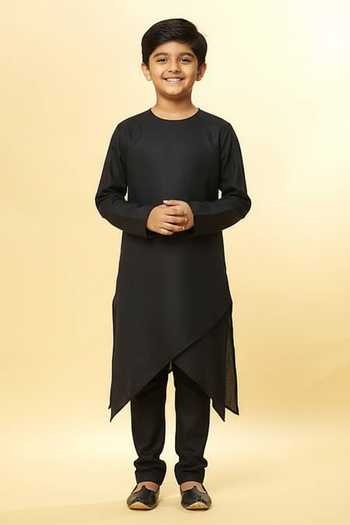 Buy Aham-Vayam Black Cotton Asymmetric Hem Kurta And Pyjama Set at Aza Fashions Buy_Aham-Vayam_Black Cotton Asymmetric Hem Kurta And Pyjama Set_at_Aza_Fashions