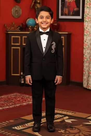 Design O Stitch Snout Horse Embroidered Tuxedo Set For Kids