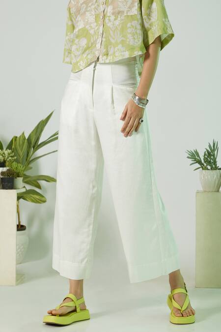 Buy_Ekastories_Ivory Cotton Split V-neck Enthral Print Shirt And Pant Set _Online_at_Aza_Fashions
