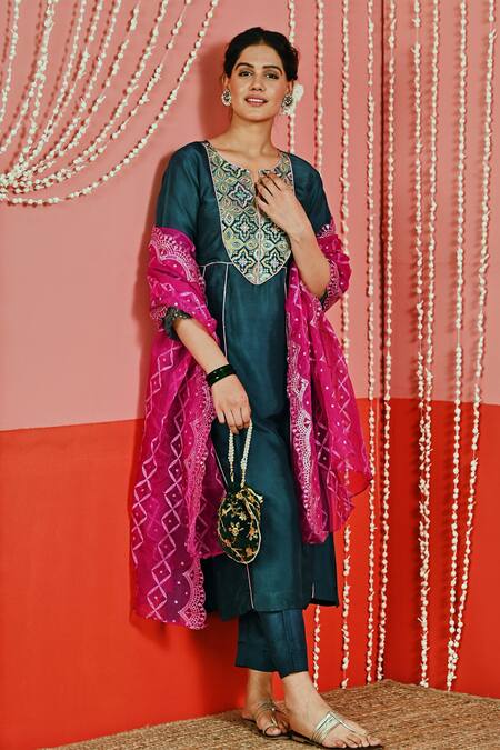 Buy Myaara Green Chanderi, Cotton, Organza Embroidery, Panelled Kurta Set With Dupatta Online at Aza Fashions Buy_Myaara_Green Chanderi, Cotton, Organza Embroidery, Panelled Kurta Set With Dupatta _Online_at_Aza_Fashions