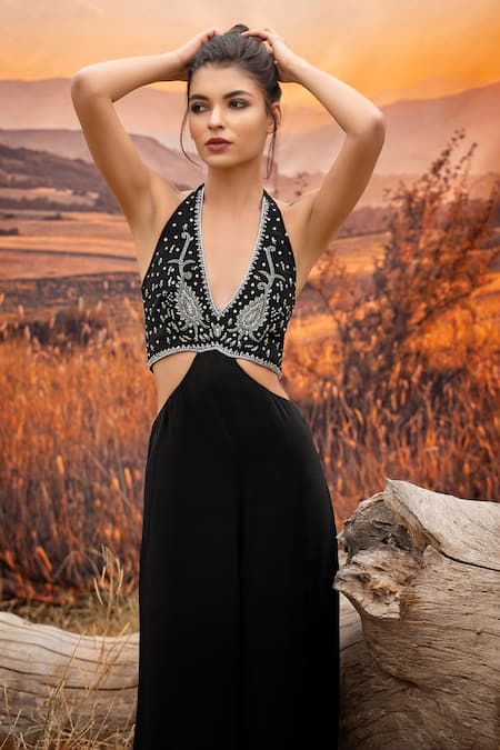 Amrta By Guneet Kondal_Black Viscose Beads, Sequins Plunge Neck Floral Embroidered Jumpsuit _Online_at_Aza_Fashions