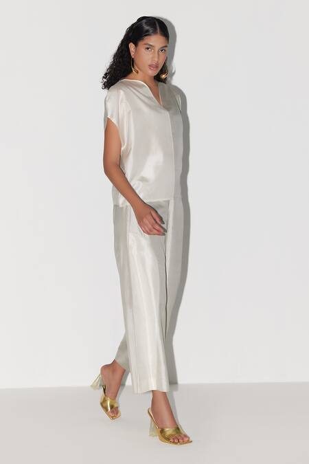 Febo6_Ivory Silk Split V-neck Arc Two Tone Top And Pant Set _Online_at_Aza_Fashions