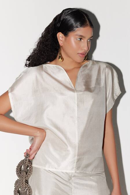 Febo6 Ivory Silk Button-down Neck Arc Two Tone Top at Aza Fashions Febo6_Ivory Silk Button-down Neck Arc Two Tone Top _at_Aza_Fashions