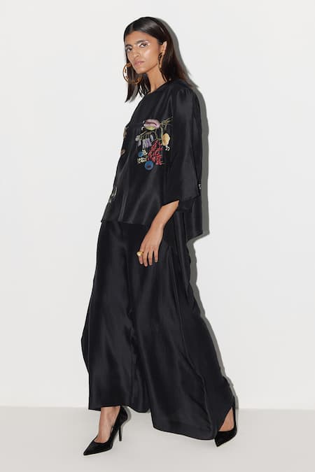 Shop Febo6 Black Silk Embroidery Round Neck Flower Vine Top Online at Aza Fashions Shop_Febo6_Black Silk Embroidery Round Neck Flower Vine Top _Online_at_Aza_Fashions