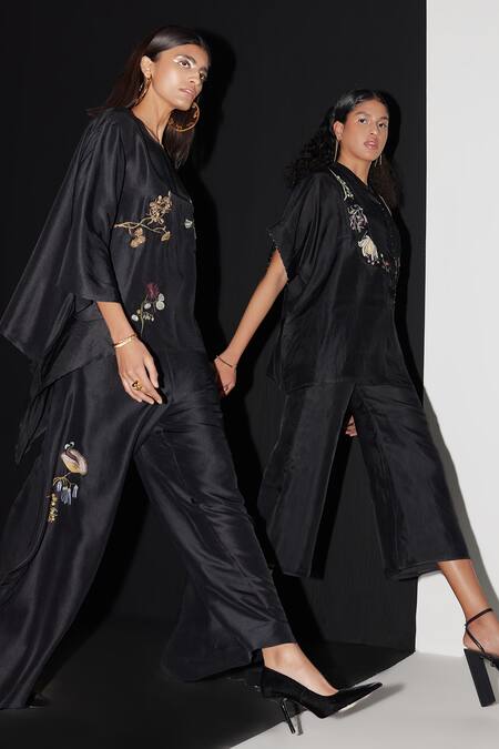 Buy_Febo6_Black Silk Embroidery Round Neck Flower Vine Top With Trouser 