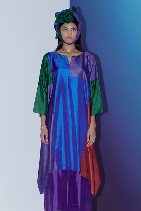 Febo6_Multi Color Silk Split V-neck Block Kurta With Pant _Online_at_Aza_Fashions