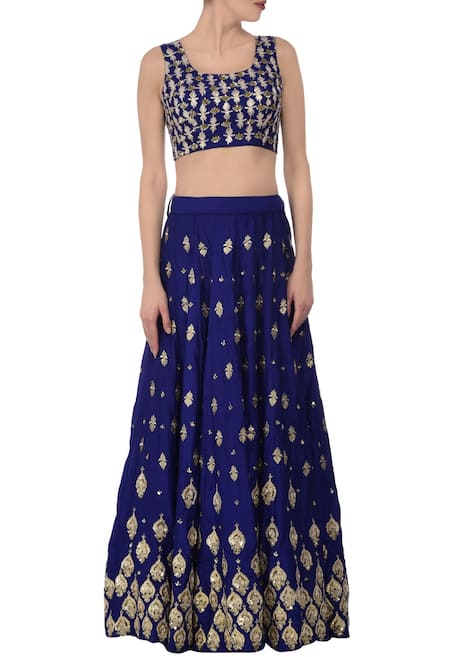 Astha Narang_Blue Silk Floral Scoop Neck Embroidered Lehenga Set _Online_at_Aza_Fashions