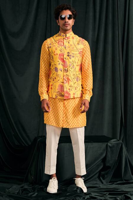 Buy_Project Bandi_Yellow Cotton Embroidery Floral Printed Bundi And Kurta Set _Online_at_Aza_Fashions