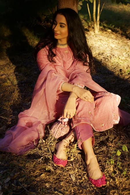 Buy Lavanya Ahuja Pink Velvet, Viscose, Organza Round Kurta Set Buy_Lavanya Ahuja_Pink Velvet, Viscose, Organza Round Kurta Set