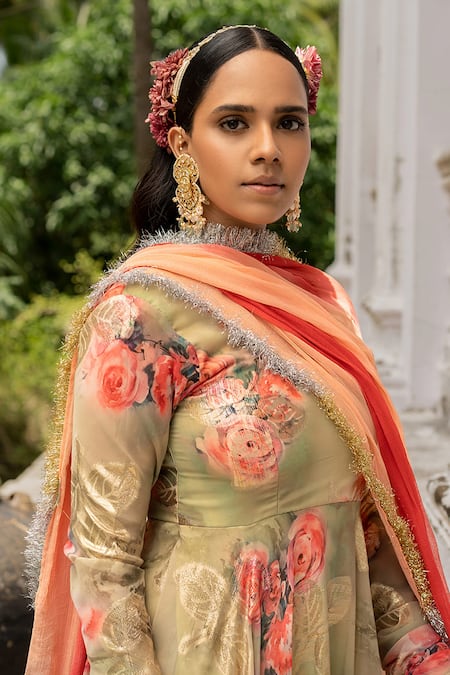 Amrin Khan_Green Georgette And Chiffon Floral Print & Gota Patti Scoop Neck Anarkali Set _Online_at_Aza_Fashions