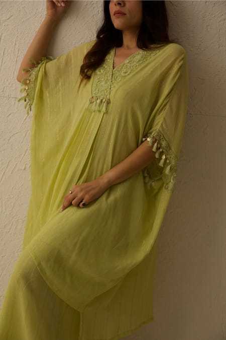 Chandbari Green Georgette Embroidery V-neck Chanderi Asymmetric Kaftan And Flared Pant Set Online at Aza Fashions Chandbari_Green Georgette Embroidery V-neck Chanderi Asymmetric Kaftan And Flared Pant Set_Online_at_Aza_Fashions