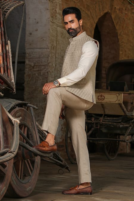 Buy_Raw & Rustic By Niti Bothra_Beige Linen Buttoned Hem Handcrafted Straight Pant 