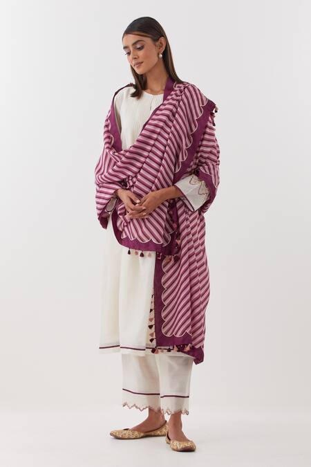 Amisha Kothari Ivory Chanderi , Organza Kurta Set Candy Stripe Print Dupatta at Aza Fashions Amisha Kothari_Ivory Chanderi , Organza Kurta Set Candy Stripe Print Dupatta _at_Aza_Fashions