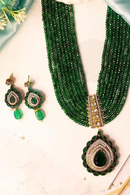 Buy Ishhaara Green Diamonds, Stones American Embellished Necklace Set Buy_Ishhaara_Green Diamonds, Stones American Embellished Necklace Set