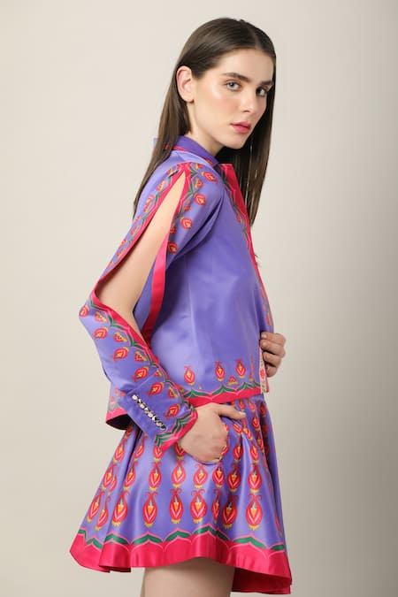 Limerick By Abirr N' Nanki Multi Color Silk Embroidery Collared Jace Printed Jacket at Aza Fashions Limerick By Abirr N' Nanki_Multi Color Silk Embroidery Collared Jace Printed Jacket _at_Aza_Fashions