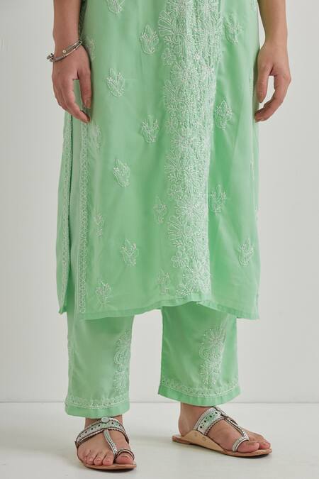 Buy Priya Chaudhary Green Cotton Embroidery V-neck Kurta Set Buy_Priya Chaudhary_Green Cotton Embroidery V-neck Kurta Set