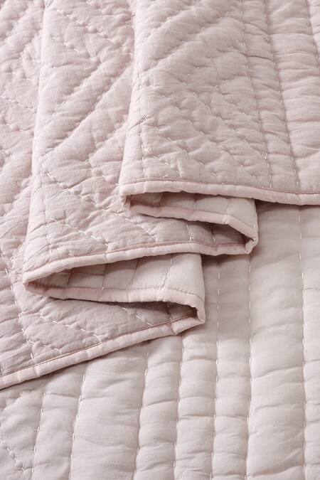 Houmn_Pink 100% Cotton Embroidered Capitol Quilted Bedding Set_Online_at_Aza_Fashions