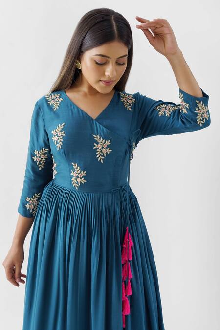 Buy_Suruchi Parakh_Blue Cotton Silk, Lining Shantoon Zardozi V Neck Angarkha_Online_at_Aza_Fashions