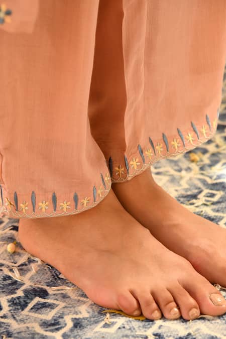 Seher Jaipur_Pink Muslin Silk, Dupatta Organza, Ruhani Gathered Embroidered Kurta Set_at_Aza_Fashions