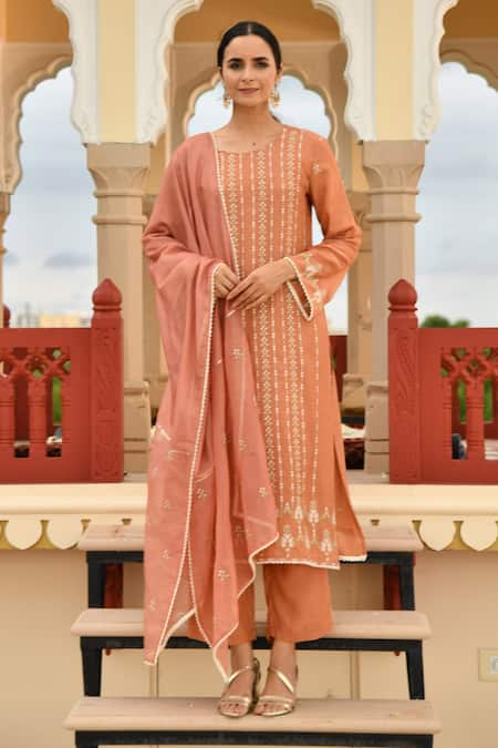 Seher Jaipur Floral Embroidered Kurta Set 