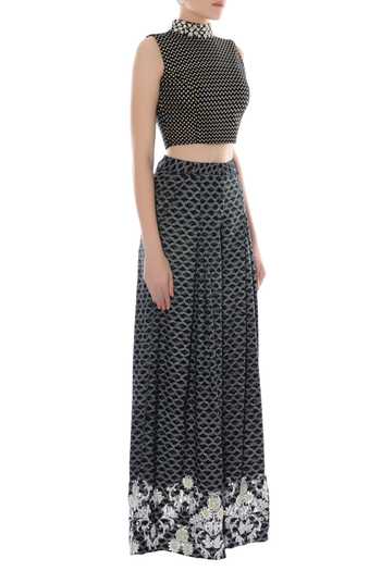 Surendri Black And White Printed Crop Top & Palazzo Pants Online at Aza Fashions Surendri_Black And White Printed Crop Top & Palazzo Pants _Online_at_Aza_Fashions