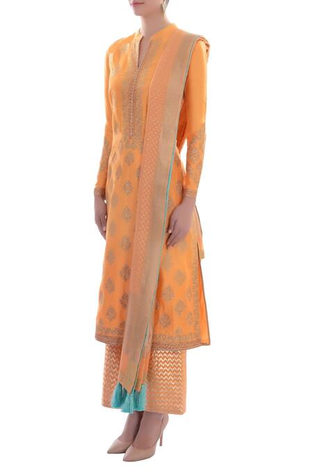 Buy_Aiman_Orange V Neck Embellished Kurta Set_Online_at_Aza_Fashions