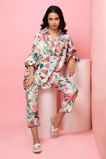 Rhe-Ana_Green Rayon Embroidery Collared Pastel Floral Print Shirt And Pant Co-ord Set _Online_at_Aza_Fashions