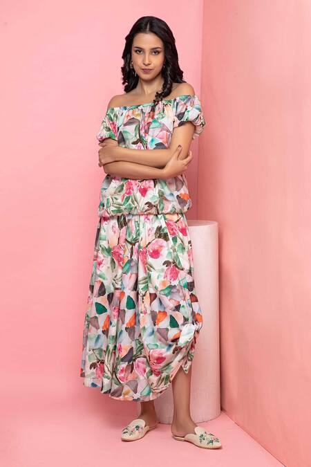 Shop Rhe-Ana Green Rayon Off-shoulder Pastel Floral Print Top And Skirt Co-ord Set Online at Aza Fashions Shop_Rhe-Ana_Green Rayon Off-shoulder Pastel Floral Print Top And Skirt Co-ord Set _Online_at_Aza_Fashions