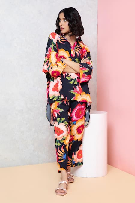 Rhe-Ana_Black Rayon Collared Vibrant Floral Print Shirt And Pant Co-ord Set _Online_at_Aza_Fashions