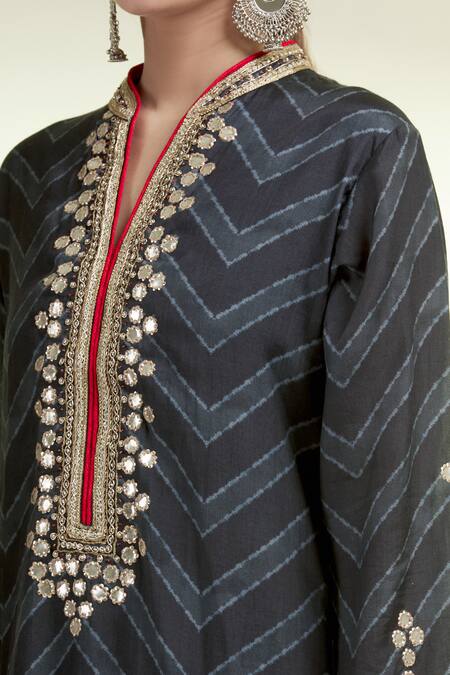 Gopi Vaid Black Cotton Silk V Neck Embroidered Tunic And Sharara Set at Aza Fashions Gopi Vaid_Black Cotton Silk V Neck Embroidered Tunic And Sharara Set _at_Aza_Fashions