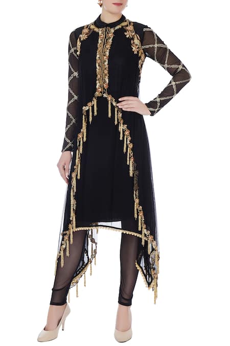 Ayesha Aejaz Embroidered Cape & Kurta Set 