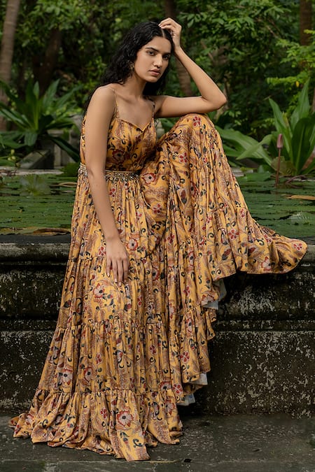 Sindhu Reddy on Instagram: “KALAMKARI - A classic melody Over the years i  have learned that style is somethin… | Long gown design, Long dress design,  Fashion gowns