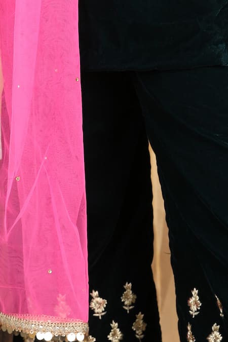 Buy_The Little Celebs_Black Velvet, Net, Crepe Embroidery, Zari Placket Kurta Set _Online_at_Aza_Fashions