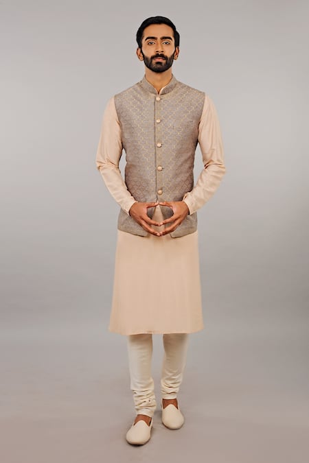 Vanshik Embroidered Bundi & Kurta Set 