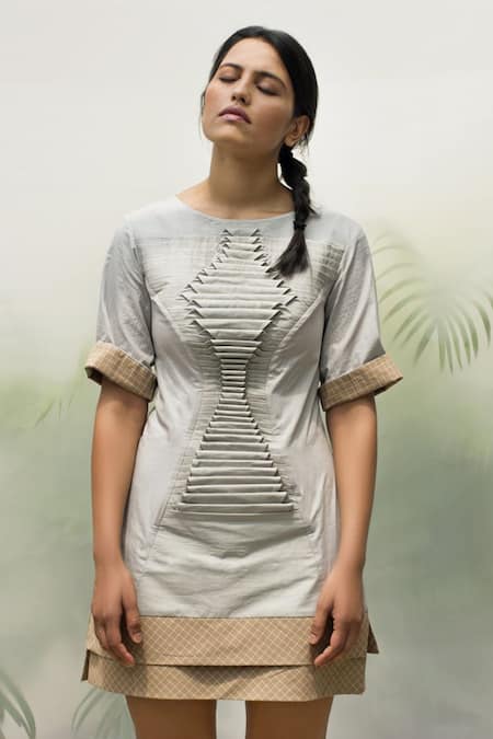 Chillosophy Grey Cotton Poplin Round Applique Shift Dress  