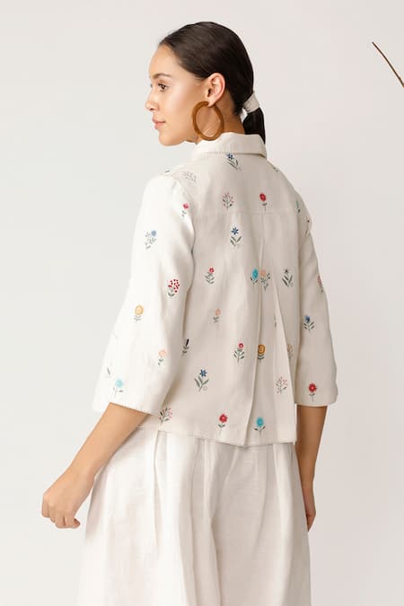 Shop Payal Pratap Beige Handloom Cotton Linen Peter Pan Shirt at Aza Fashions Shop_Payal Pratap_Beige Handloom Cotton Linen Peter Pan Shirt _at_Aza_Fashions