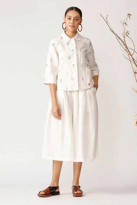 Buy Payal Pratap Beige Handloom Cotton Linen Peter Pan Shirt Online at Aza Fashions Buy_Payal Pratap_Beige Handloom Cotton Linen Peter Pan Shirt _Online_at_Aza_Fashions